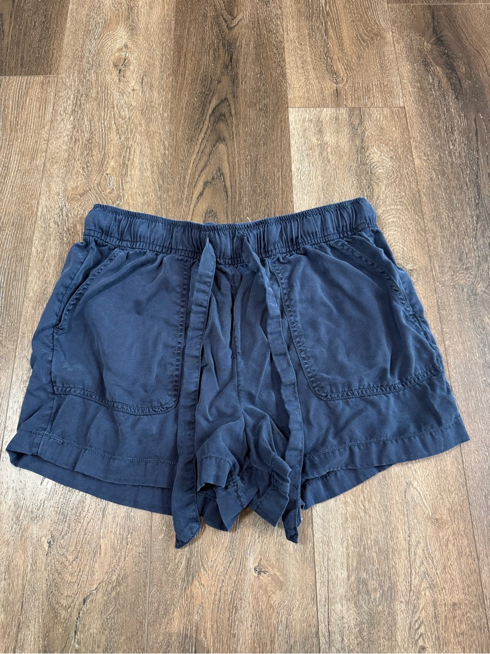 C&C California Navy Drawstring Shorts Women’s Size Large